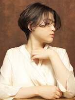 ツヤ感横顔美人ショート