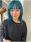 ブルーグリーン　青緑　派手髪　レイヤースタイル　ウルフ　青髪