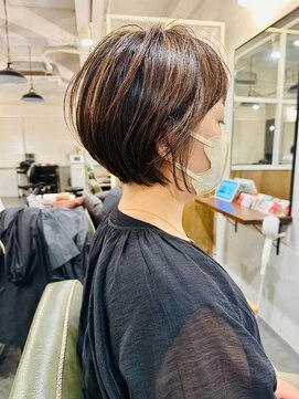 シウ 湖北(shiwu) 丸みショート