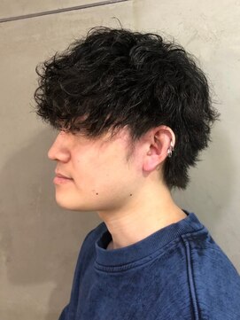 ディスイズバーバー(THIS IS BARBER) 波巻きパーマ　マッシュウルフ　束感スタイリング【札幌】