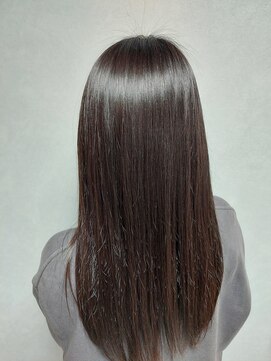 セカンドハウス(2nd House) ロングヘア 毛先軽め ストレートヘア