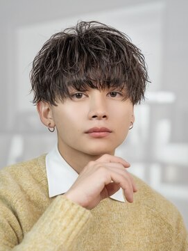 オーシャントーキョーオーバー 渋谷(OCEAN TOKYO OVER) 韓国ヘアニュアンスコンマバングセンターパートフェザーパーマ