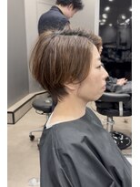 ハルキ ミナト ジャパン オオサカ(HARUKI MINATO japan OSAKA)&nbsp;30代40代50代小顔似合わせカットくびレイヤーエモージュ大人可愛