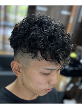 ピシャッとニ代目銀二郎 スペインパーマ