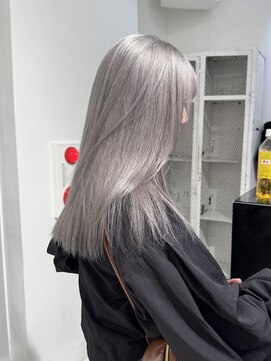 ココ 原宿(KOKO) 10代/20代/ニュアンスカラー/ホワイトグレージュ／くびれヘア