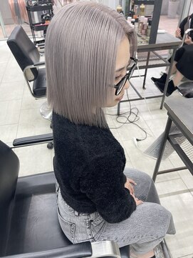 クヴェルアンドコー(Kvell&Co.) ハイトーンタッセルボブ