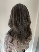 ファムヘア(fam.hair) バレイヤージュグレー