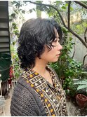くびれヘアマッシュウルフミディアムショート50代髪型