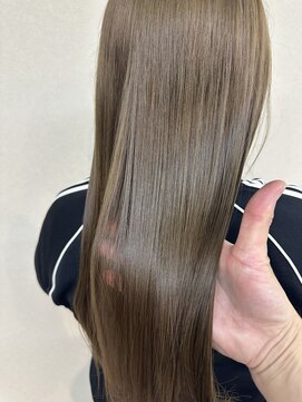 クエロ(Quaero?) 髪質改善メテオカラー