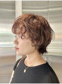 ブリーチなしカラーで垢抜けウルフパーマショート夏ヘア