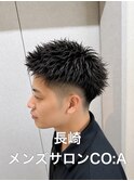 スパイキーパーマ　メンズショート造作ツーブロック眉毛メンズ