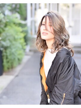 アイナミ ウィズ テトテ(AINM with tetote) 【AINM】#モード #セミディ #くせ毛風 ♯グレージュ