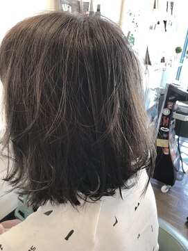 ヒッピーヘアー(Hippie Hair) アッシュグレー