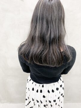 スー 渋谷(suu) ＊【SUN】柔らかグレーハイライト（モエ）