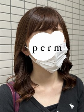 ラウレア(LAULEA) ミディアムパーマ/前髪パーマ/デジタルパーマ/コテ巻き風パーマ