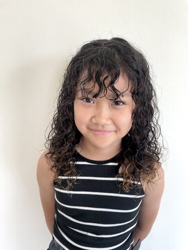 ナチュラル ヒーロー(Natural HERO) 外国人風スパイラルパーマ