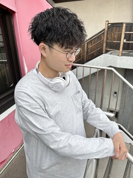 アイズ 海老名(AIZU) ツイストスパイラル マッシュパーマ スパイラルパーマ 眉毛