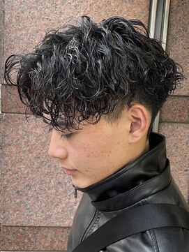 キングオブヘア バイ ノイズ 梅田茶屋町店(KING of hair by NOISM) 波巻きスパイラルパーマツイストスパイラルパーマアップバング