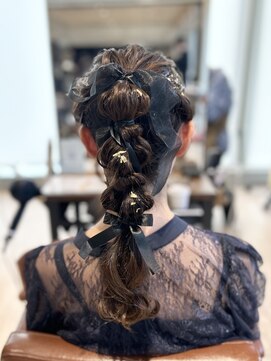 アフロート トウキョウ(AFLOAT TOKYO) 【高木美緒】モコモコポニーテール /リボンアレンジ