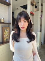 ザシー オモテサンドウ(The C)&nbsp;20代30代40代ナチュラル大人可愛いレイヤースタイル