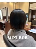 あご下1センチミニボブスタイル