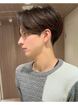 ヨリ トウキョウ(yori Tokyo) ニュアンスパーマ/センターパート/韓国マッシュ/ダークアッシュ