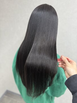 フュー 新小岩(few.) 潤艶暗色レイヤーロング