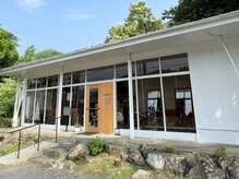 ロッソ(ROSSO)の雰囲気(広々とした場所にポツリとある自然の中のサロン♪)