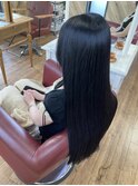ナチュラルストレート×艶ブラック