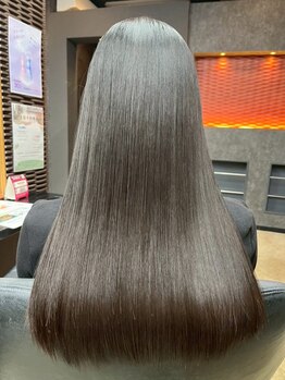 髪質改善に特化したサロンのこだわりヘアケアで、自分史上最高の手触りを体験してみませんか？