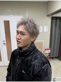 ホワイトベージュスパイキーショート