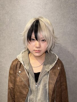 ノブレス(NOBLESSE) ショートウルフ/ローライトデザイン