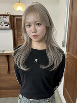 リヴ オオサカ(LIV OSAKA)&nbsp;ホワイトベージュ/トリプルカラー/ロングレイヤー/ブリーチ2回