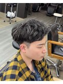アップバングショート／メッシュ／ピンパーマ