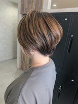 ビーガーデン(B.GARDEN)&nbsp;【浮き襟足でもできるショート×バレイヤージュ】