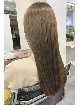 オウル(Owll) ＊ブリーチなしのベージュカラー＊