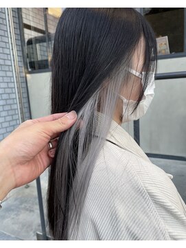 イキプラスディードットログ 大和八木駅前店(ikii+D.Log) インナーカラー シルバーアッシュ グレー 大和八木