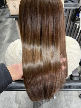 アローズ 荒尾店(arose) 髪質改善縮毛矯正 30代40代 ハイライト インナーカラー