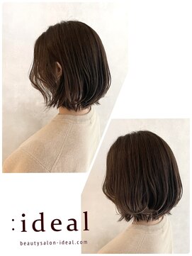 アイディール(:ideal) フェイスラインに波巻きを入れた、大人ボブスタイル