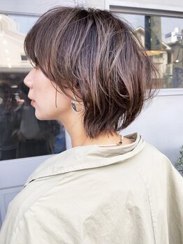 ヘアーワークスヴィクサス(HAIR WORKS VIXUS)の写真/グレイカラーでもお洒落な色味と仕上がりに満足♪丁寧なカウンセリングと細やかなサービスが嬉しい◎