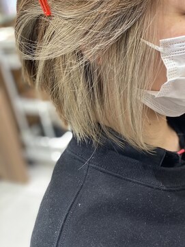 アッシュ 菊名店(Ash) ☆インナーホワイトベージュ☆