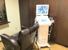 センス 洗足店の雰囲気（個室にて、最新マシーンによる頭皮ケアを体感ください）