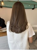 ハイトーン×ツヤ髪スタイル
