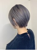 ショートこそハイトーンが可愛い♪大人可愛い小顔ショート
