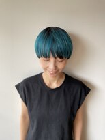 イコル(ikoru)&nbsp;ハイトーンカラーブルーカラー マッシュショート 代官山 中目黒