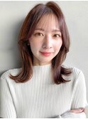 斜めバングうるツヤ大人可愛いイメチェン艶感こなれヘア前髪