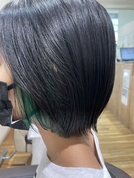 クリック 武蔵新城店(CLiC) インナーグリーンボブ