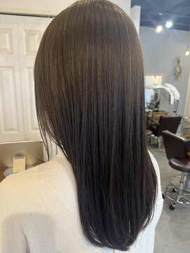 レイリー(LAiLy) メテオカラー　アッシュブラウン　セミロングスタイル