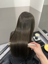 イア バイ ジーナ 渋谷(IA by Zina)&nbsp;Olivebeige