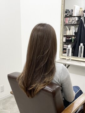 ホンネ(honne.) ワンホンレイヤー×エンドカラー×イメチェンヘアスタイル